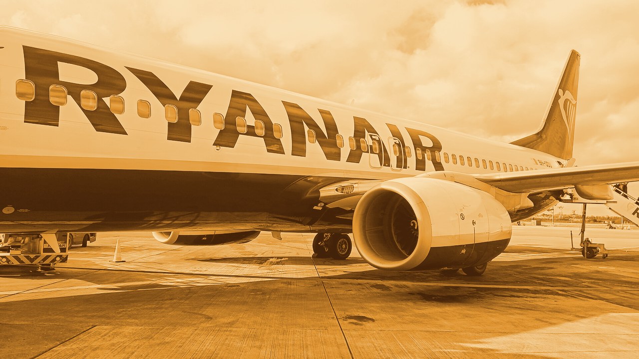 A Ryanair Boeing 737 on the apron at Dublin Airport